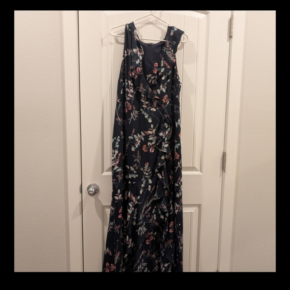Banana Republic Navy Floral Maxi Dress - Picture 9 of 9